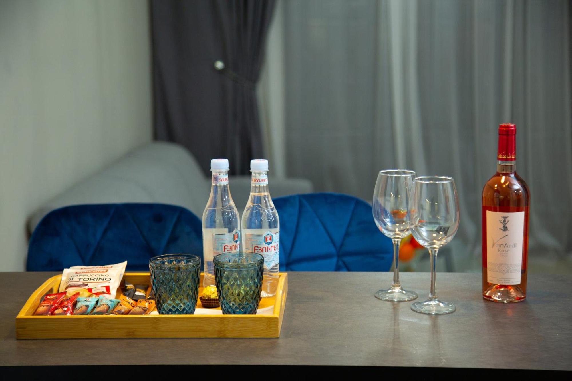 Sunday Apart Hotel ツァグカゾール エクステリア 写真